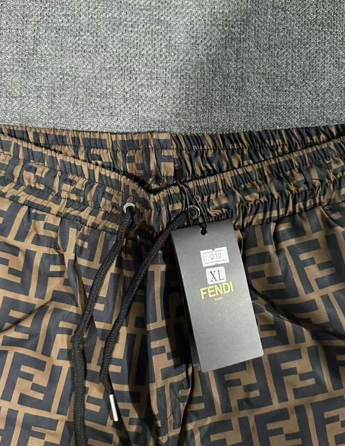 "FENII" SHORTS