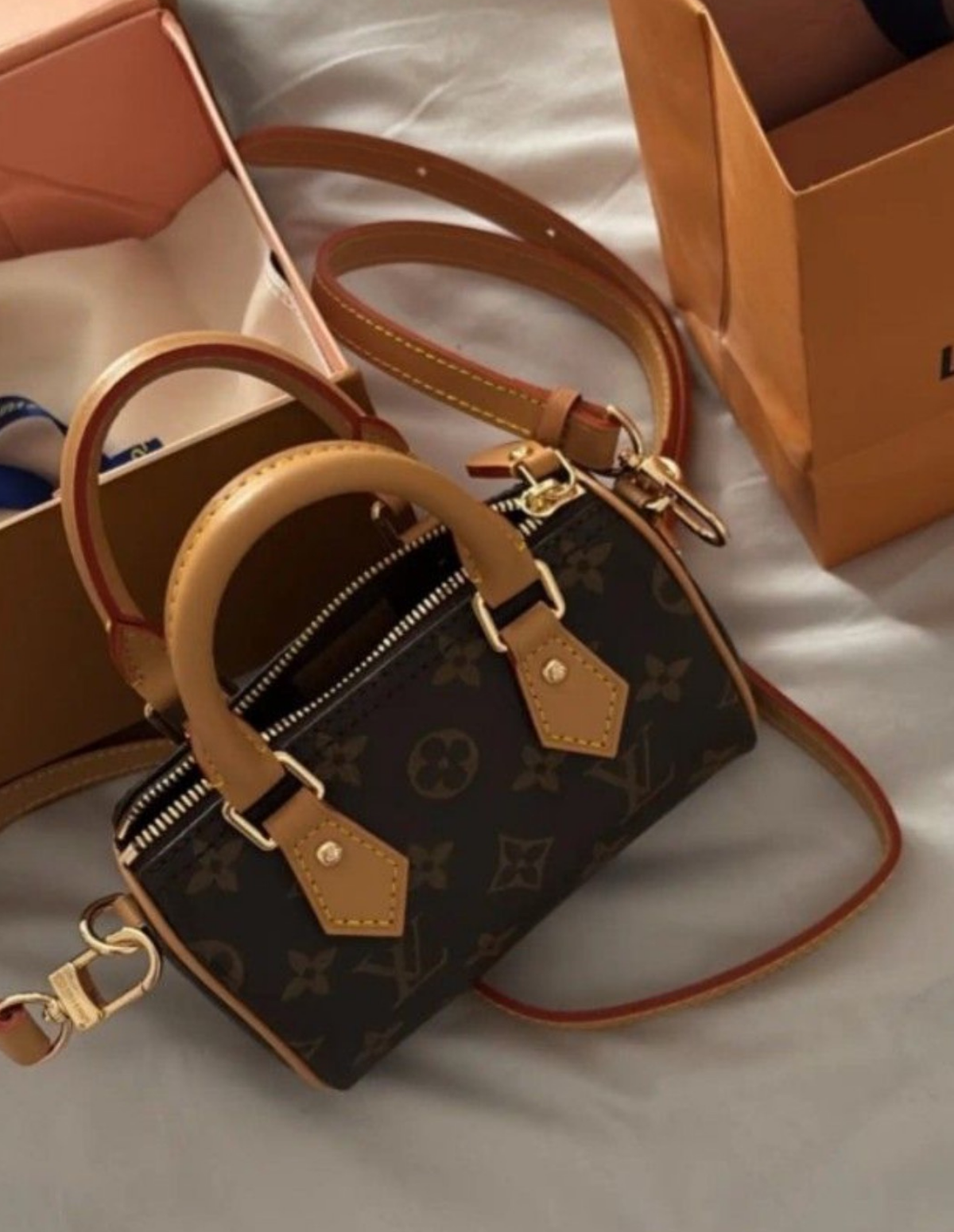 "LOUY" MINI BAG
