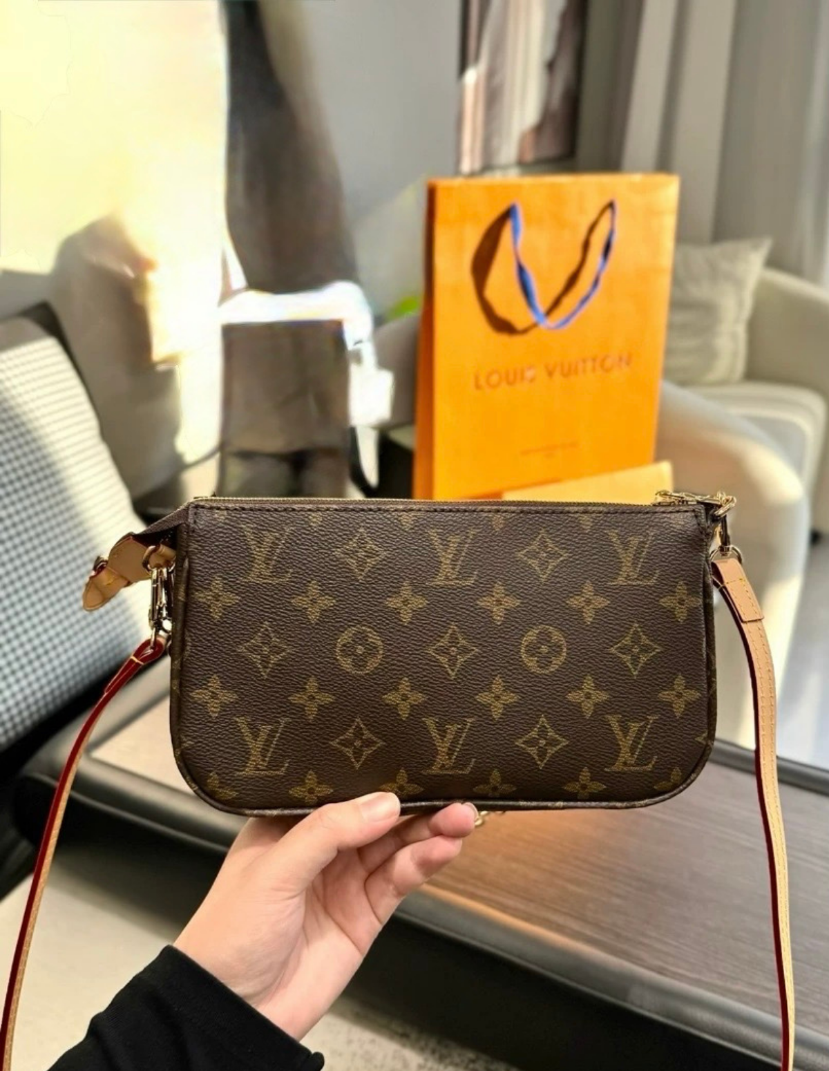 "LOUY" POCH MINI BAG