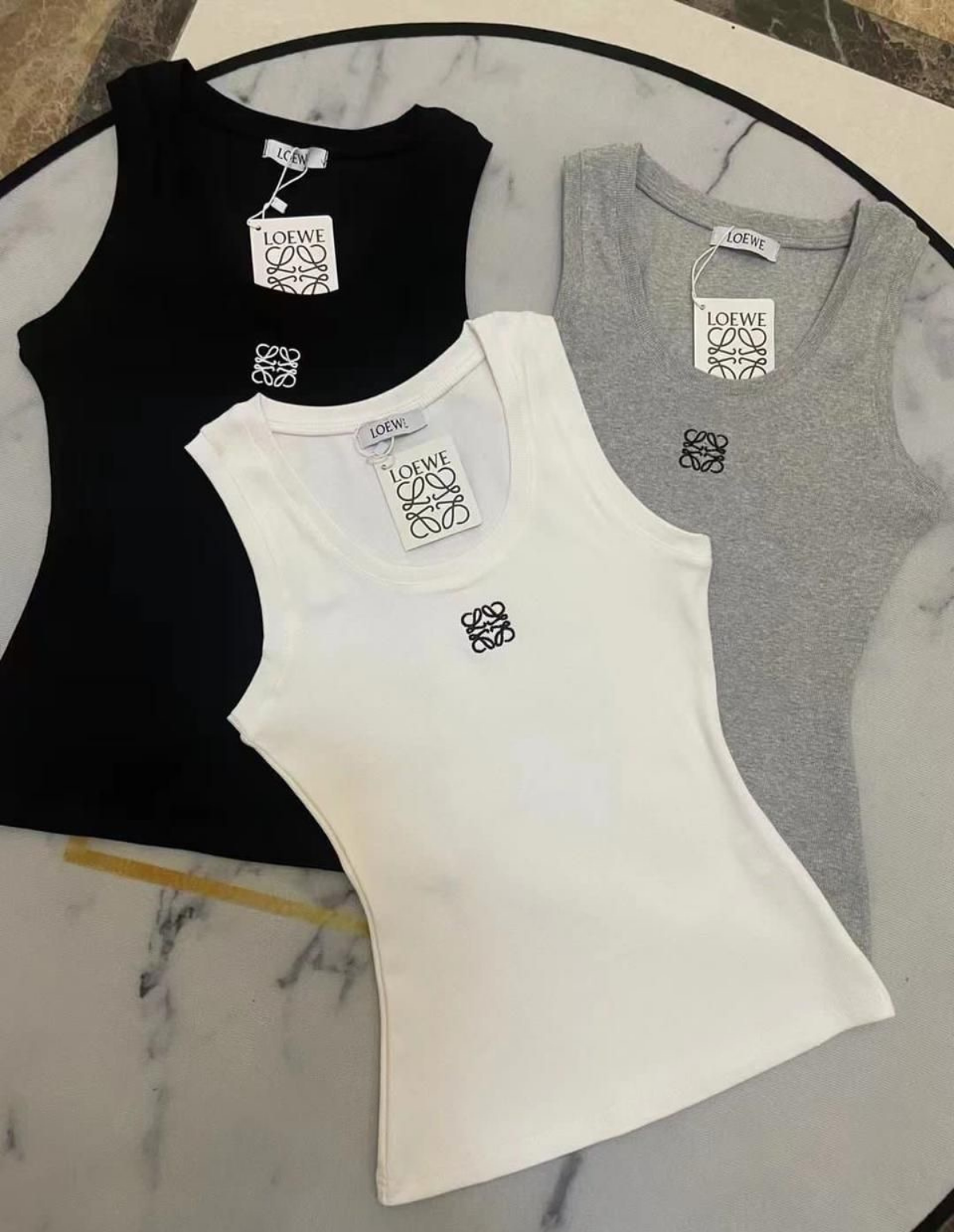 "LOWA" TOP