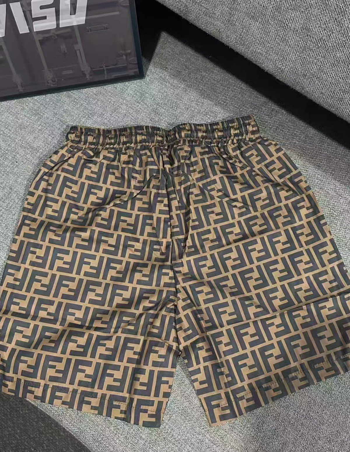 "FENII" SHORTS