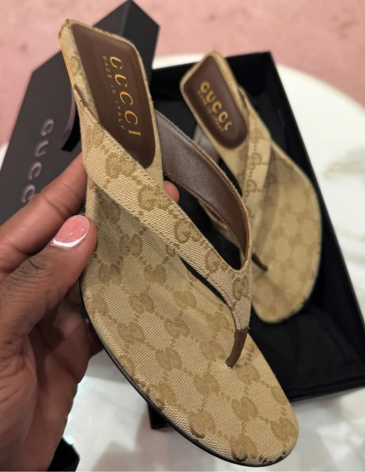 "GUII" KITTEN HEELS