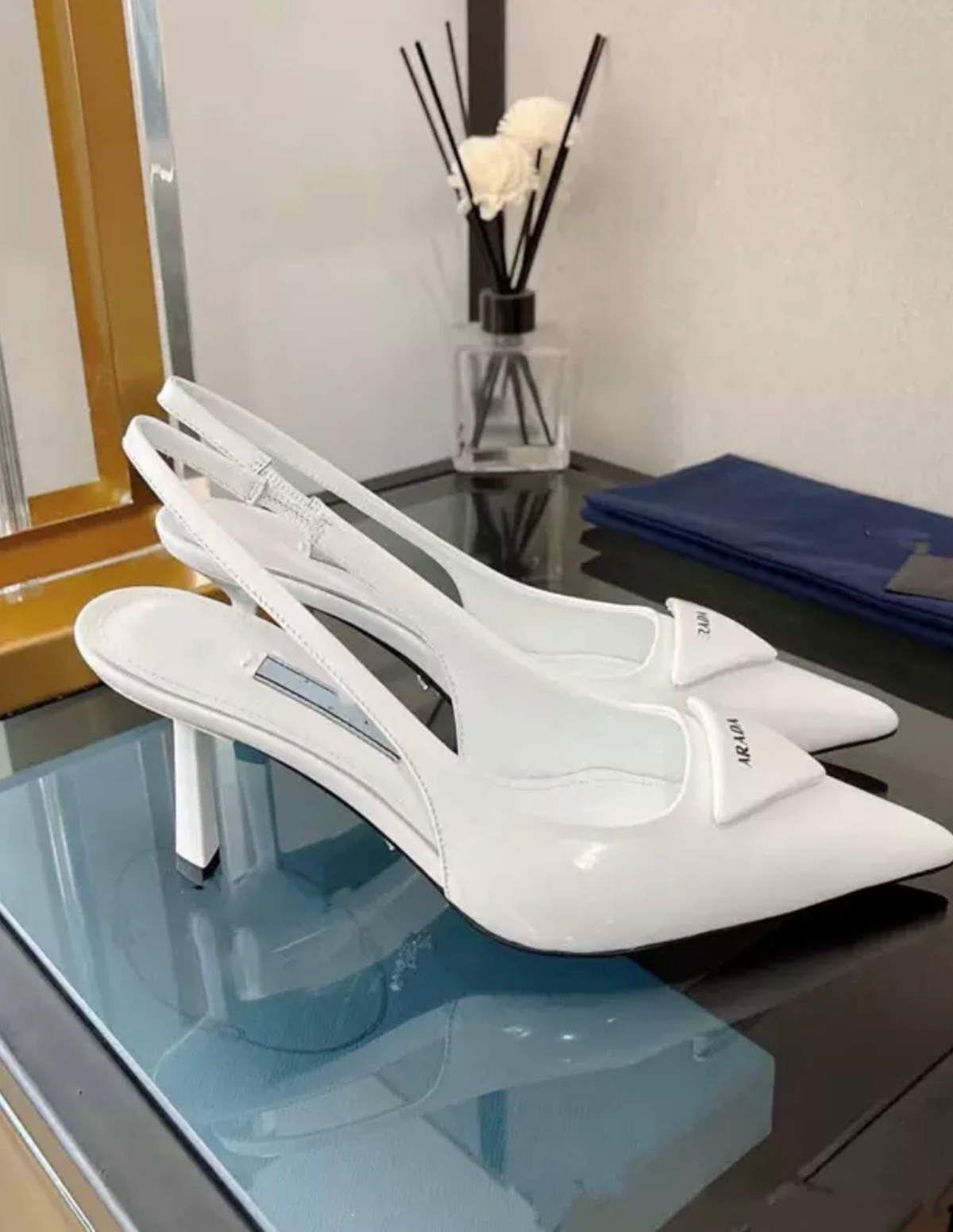 "PRE" KITTEN HEELS