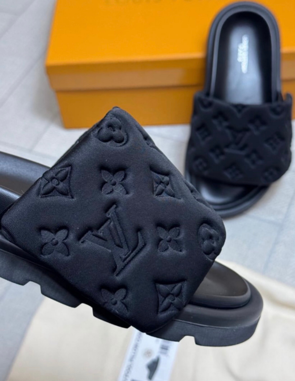 "LOUY" SANDALEN