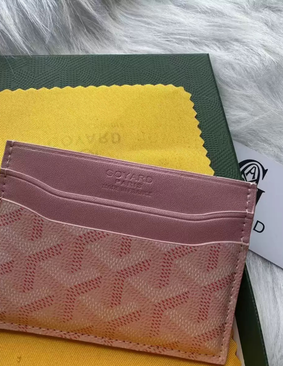 "CYARD" CARDHOLDER