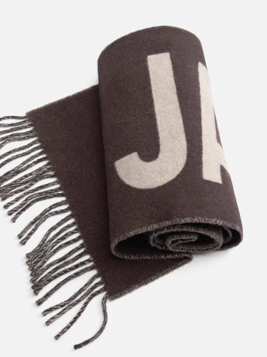 "JAQUEE" SCHAL