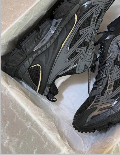 Of W Sneaker
