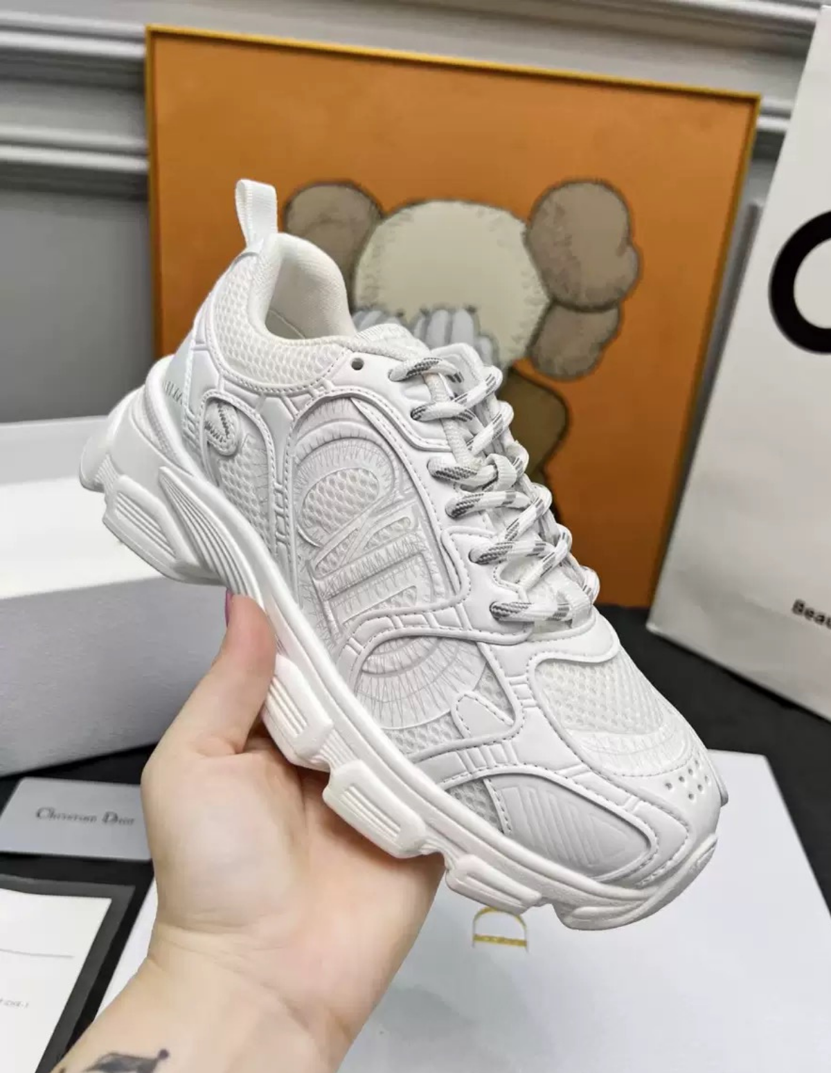 "CR" SNEAKER