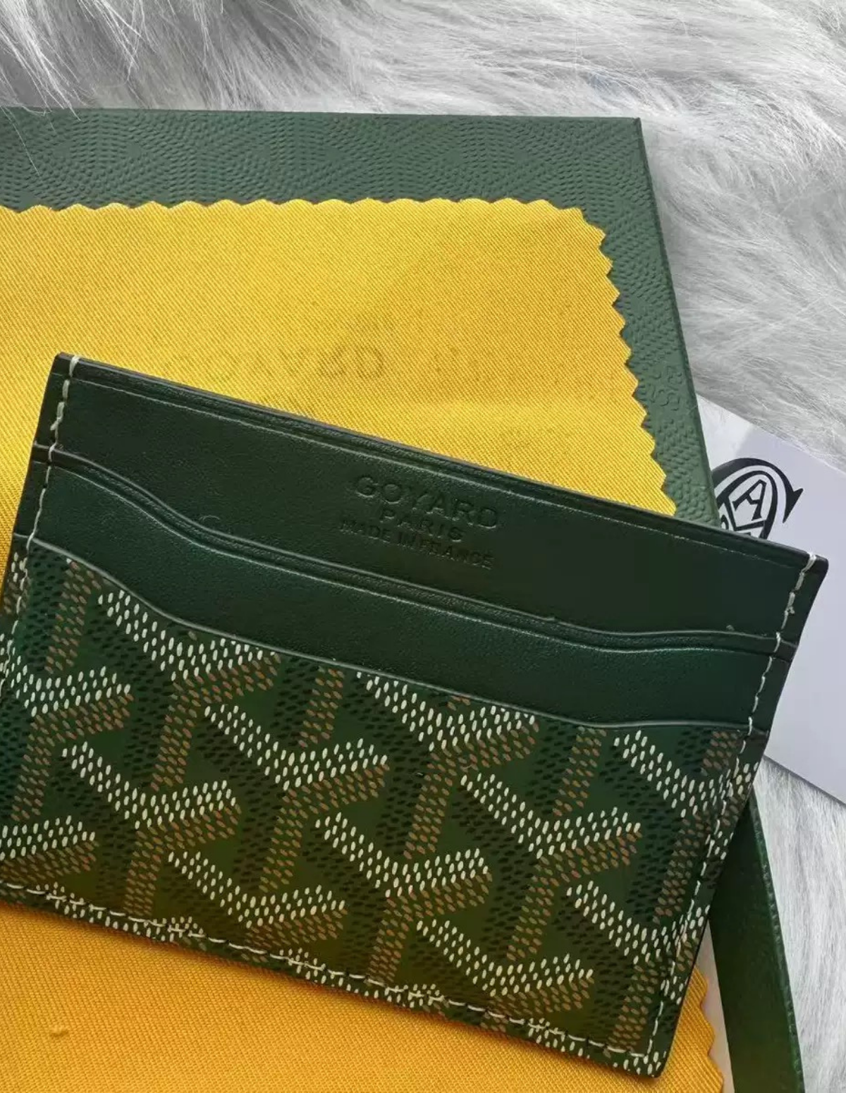 "CYARD" CARDHOLDER