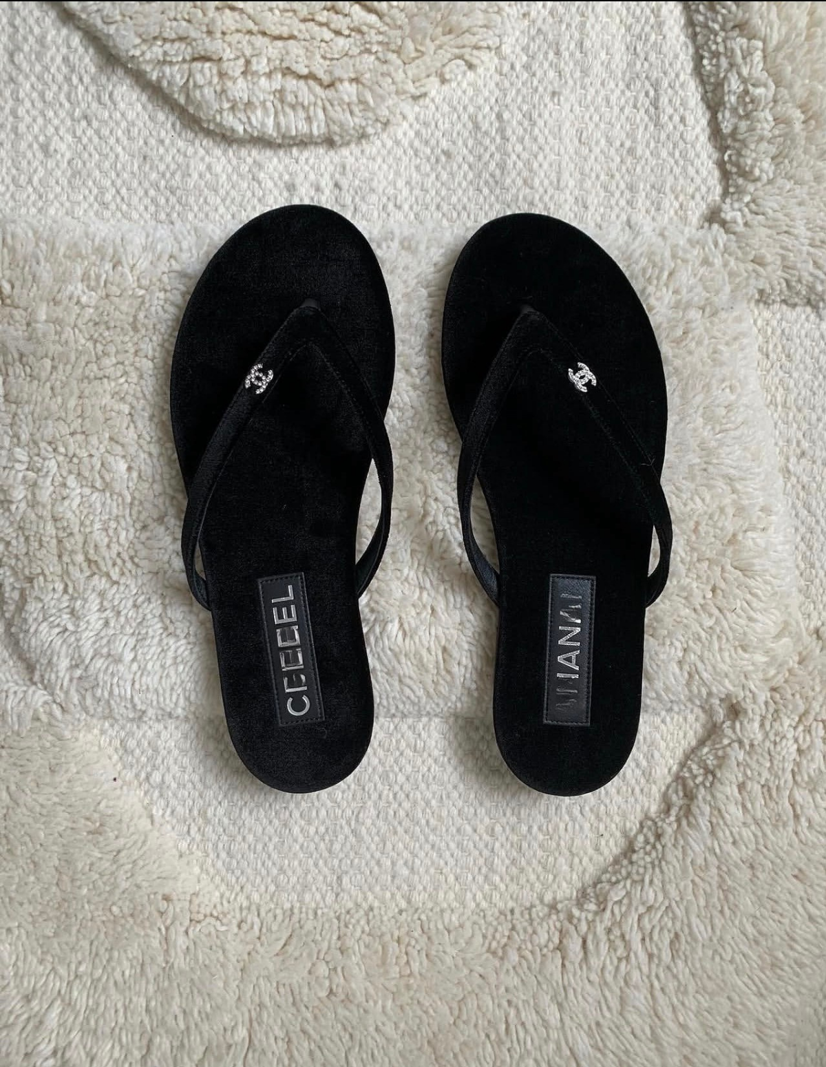 "CCAE" FLIP-FLOPS