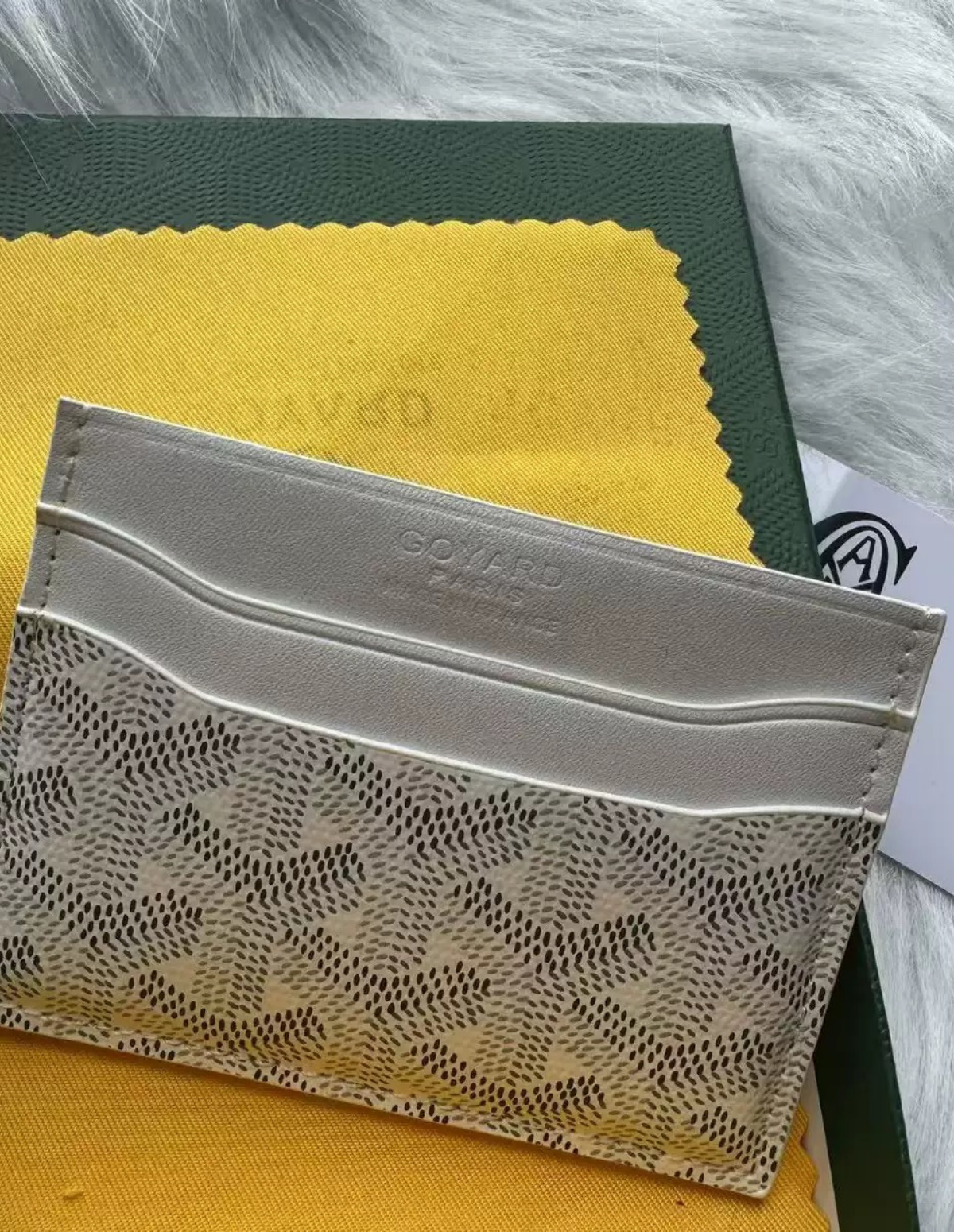 "CYARD" CARDHOLDER