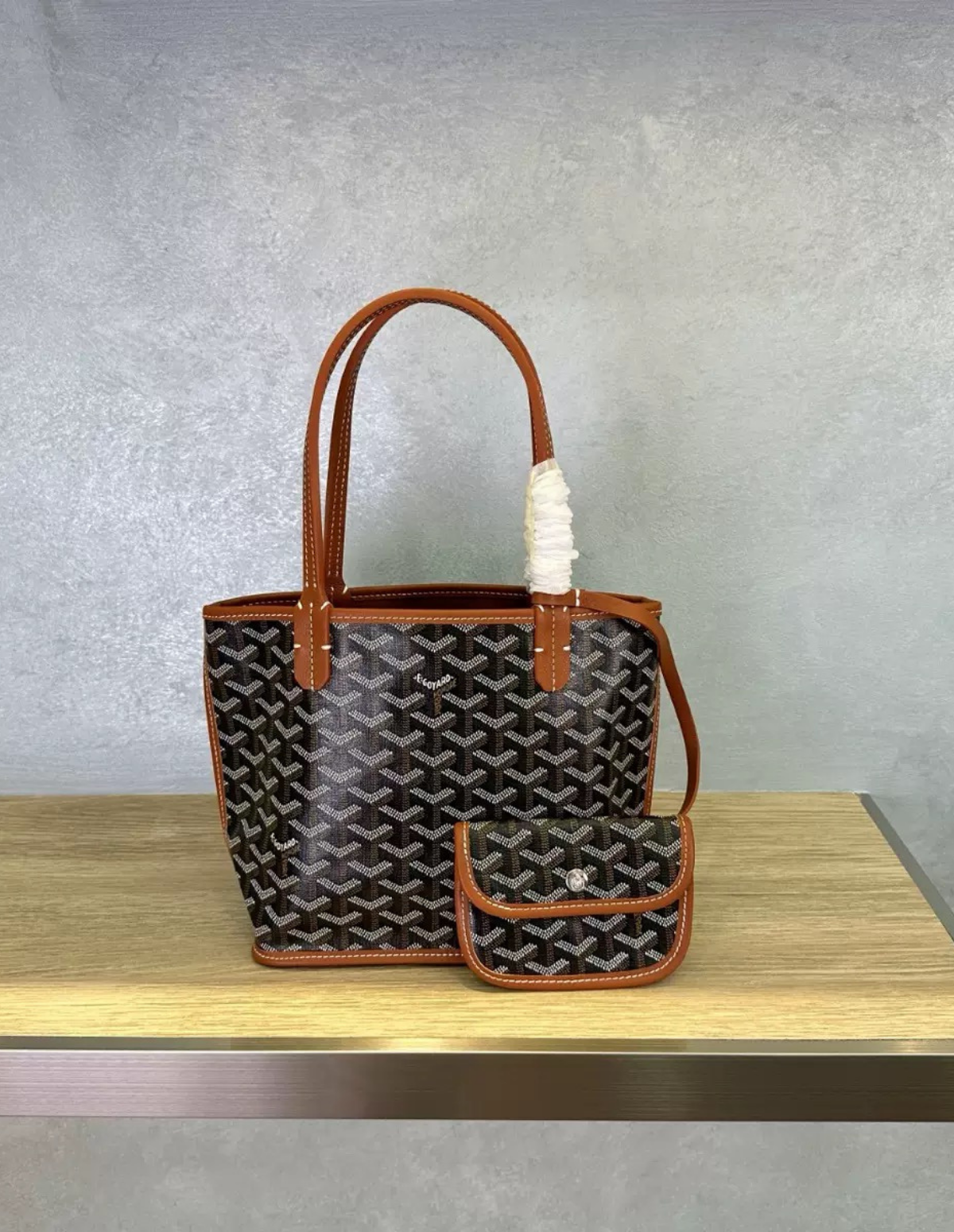 "GYARD" SHOPPER