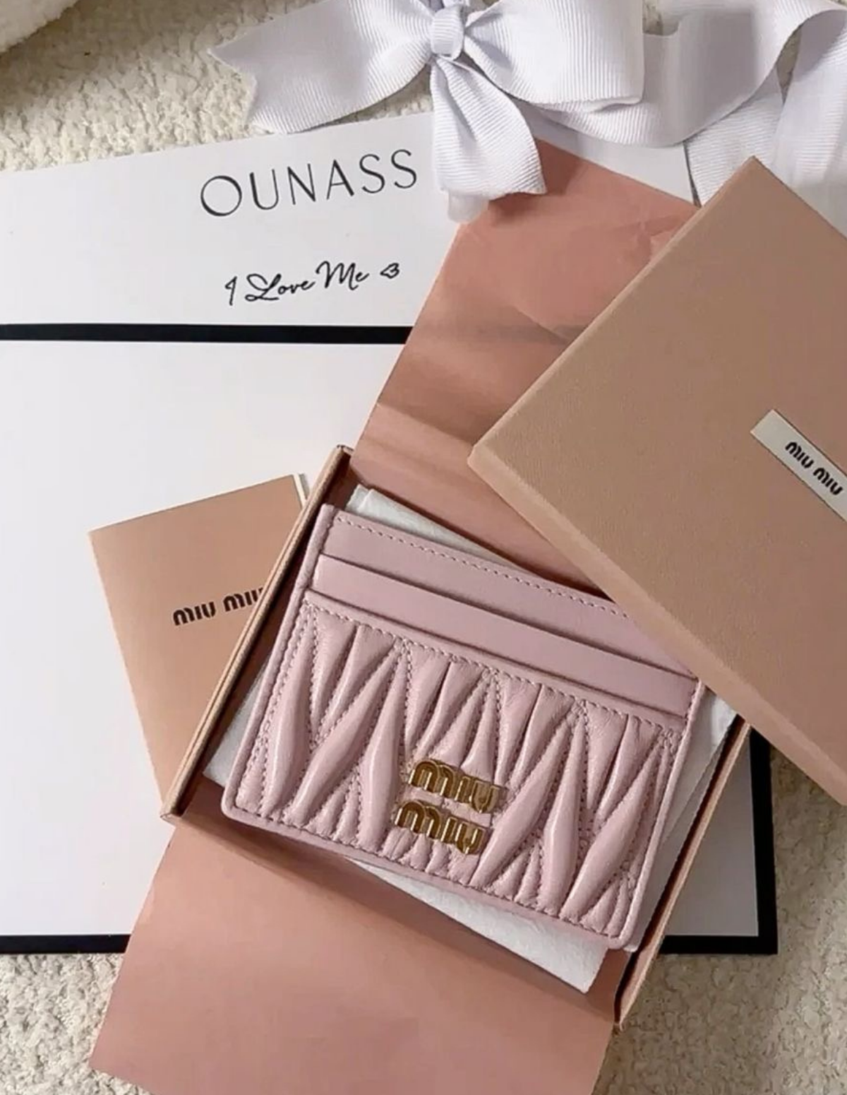 "MUUI" CARDHOLDER