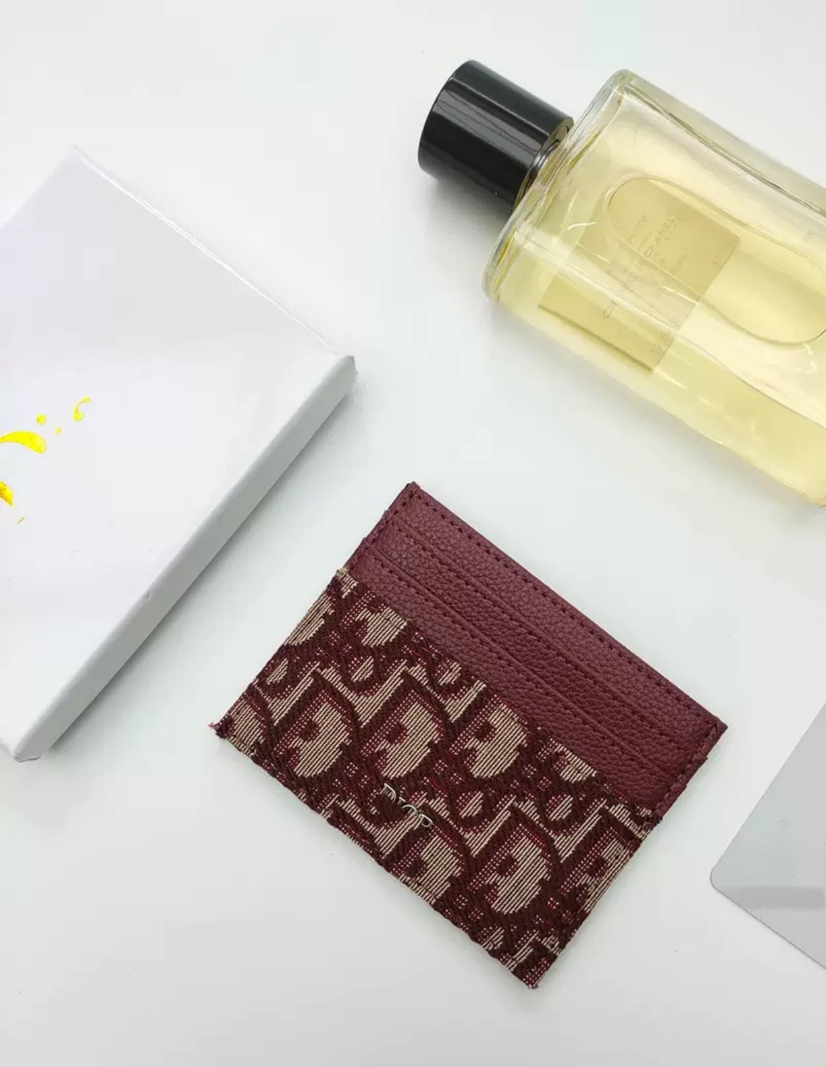 "CHDRO" CARDHOLDER
