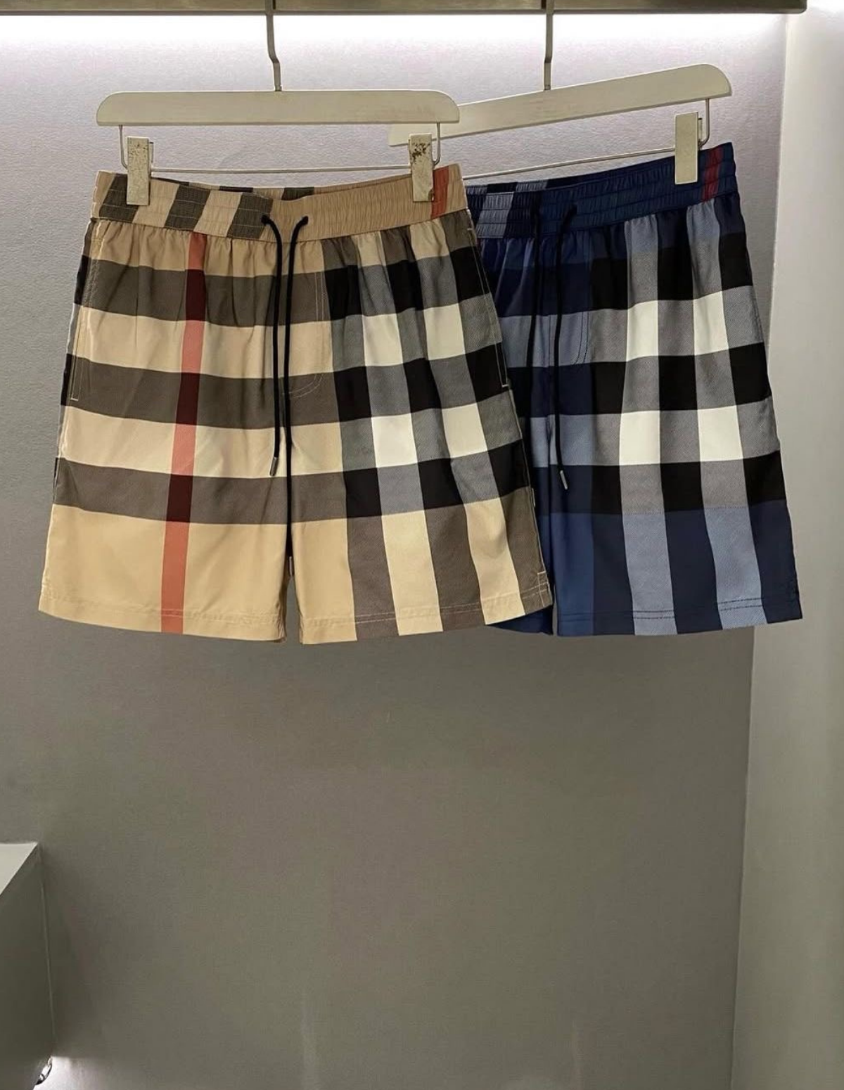 "LOGO BEERY" SWIM SHORTS