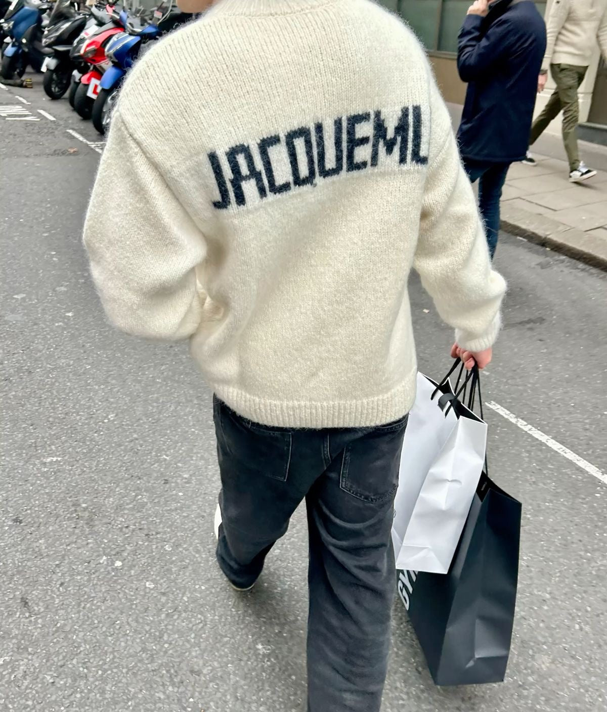 "JAC" UNISEX PULLOVER